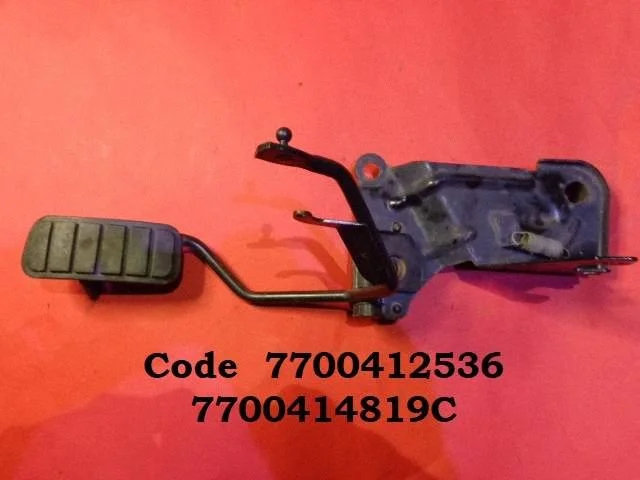 Gaasipedaal 7700412536
