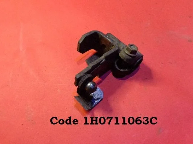 Gear shift lever 1H0711063C