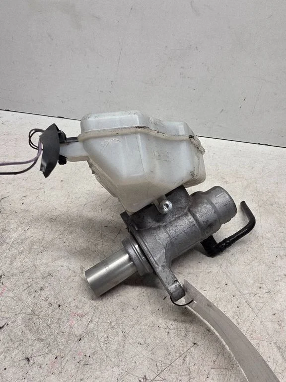 Master brake cylinder – Jaguar XF X260 (2015-)