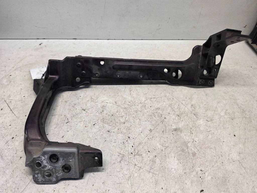 Headlight/headlamp mounting bracket – Jaguar XF X260 (2015-)