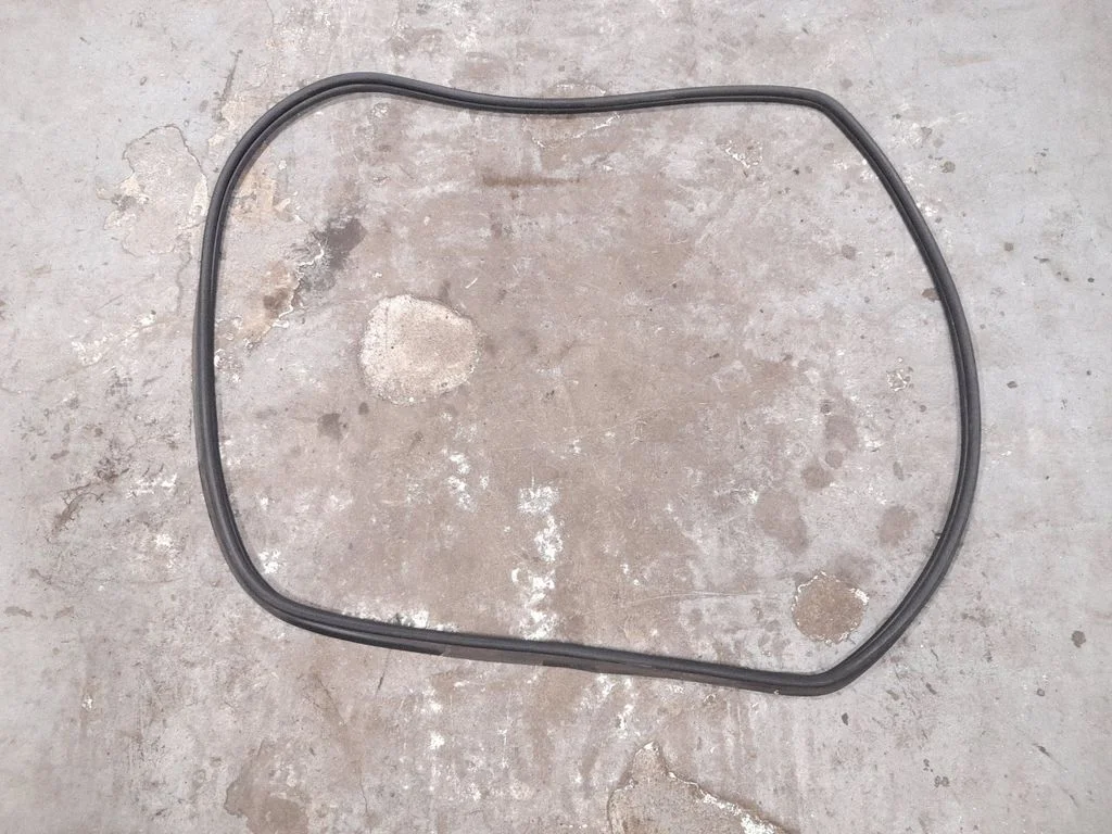 Loading door rubber seal (on body) 2137400078 – Mercedes-Benz E-Class W213 (2016-)