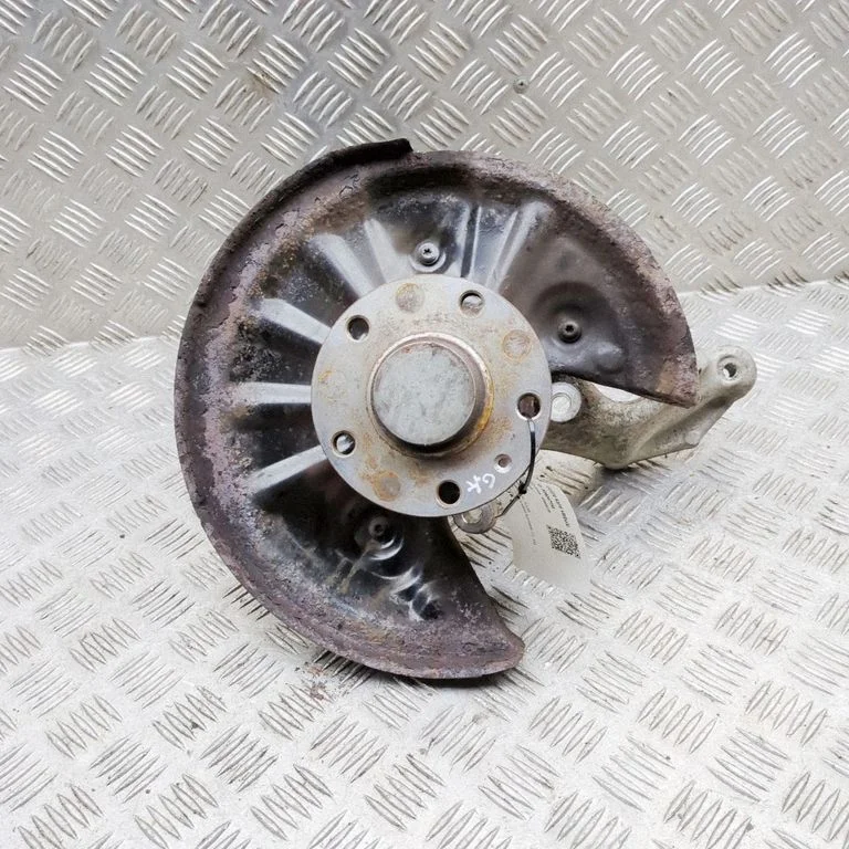 Tagumine rumm 5QF505433C