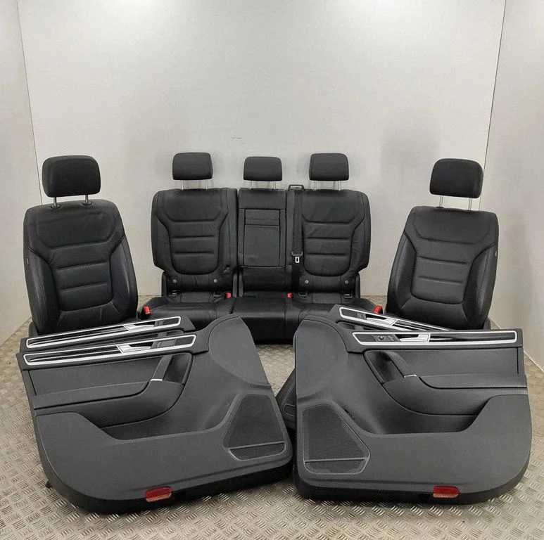 Interior set – Volkswagen Touareg II (2010-2018)