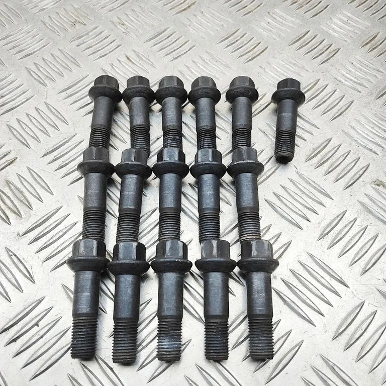 Skrūves/uzgriežņi A0009901807