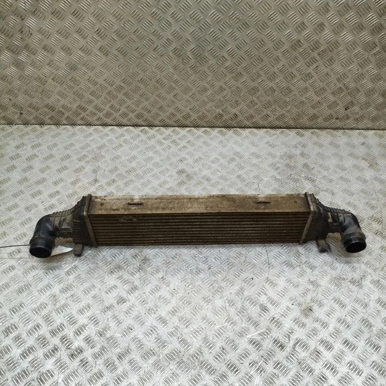 Starpdzesētāja (interkūlera) radiators A2045000200