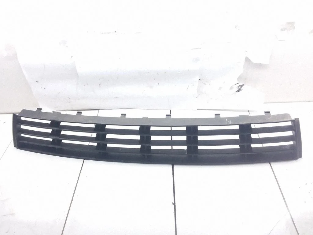 Esistange alumine võre (kolmeosaline) – Audi A4 S4 B5 8D (1999-2000)