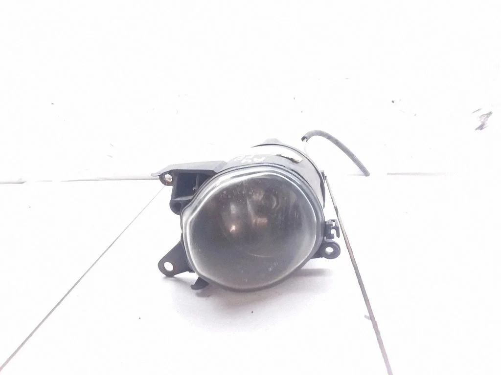 Halogen przedni – Audi A4 S4 B5 8D (1994-1999)