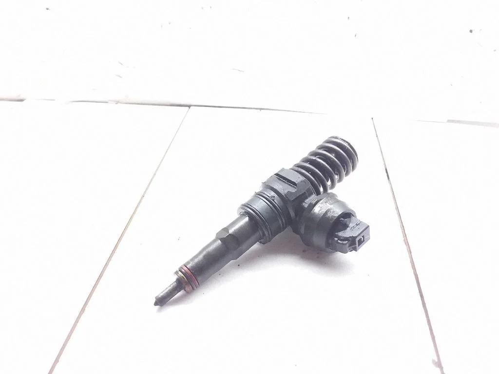Fuel injector – Audi A4 S4 B6 8E 8H (2001-2005)