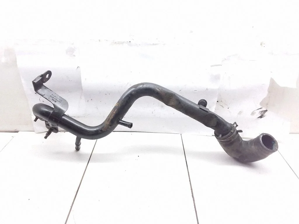 Przewody układu chłodzenia silnika – Audi A4 S4 B6 8E 8H (2001-2005)