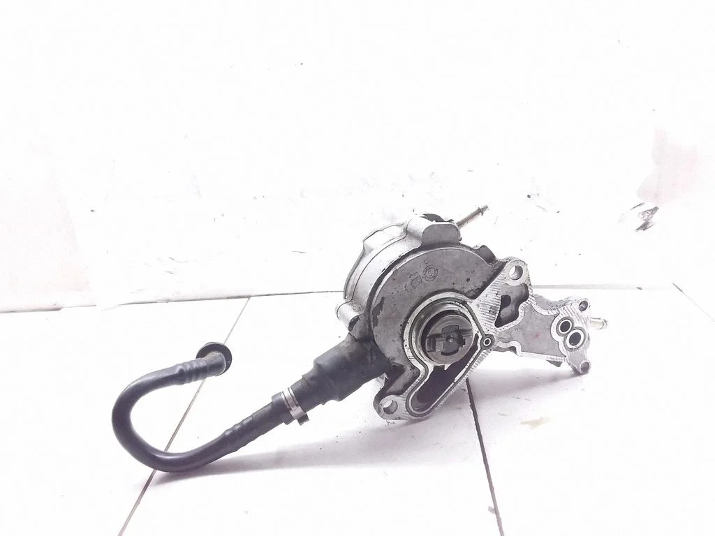 Vacuum pump – Audi A4 S4 B6 8E 8H (2001-2005)