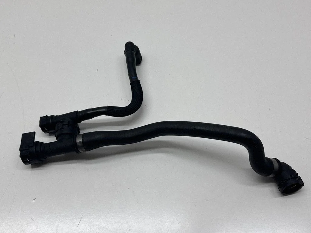 Engine coolant pipe/hose 8636550