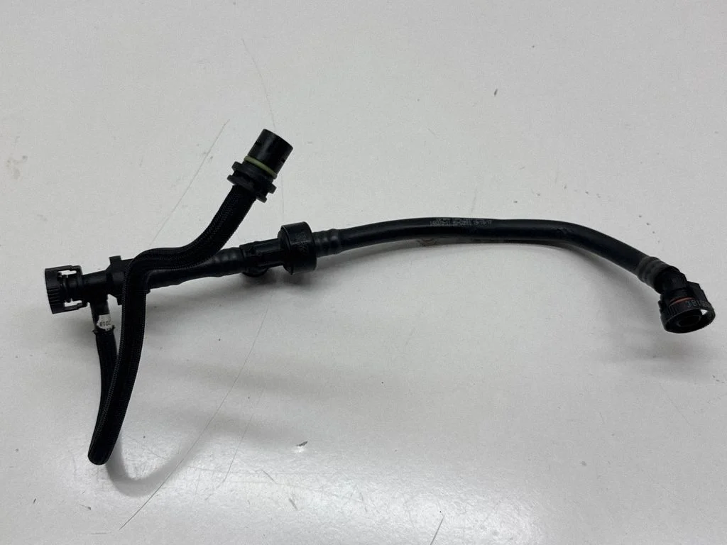Engine coolant pipe/hose 7643100