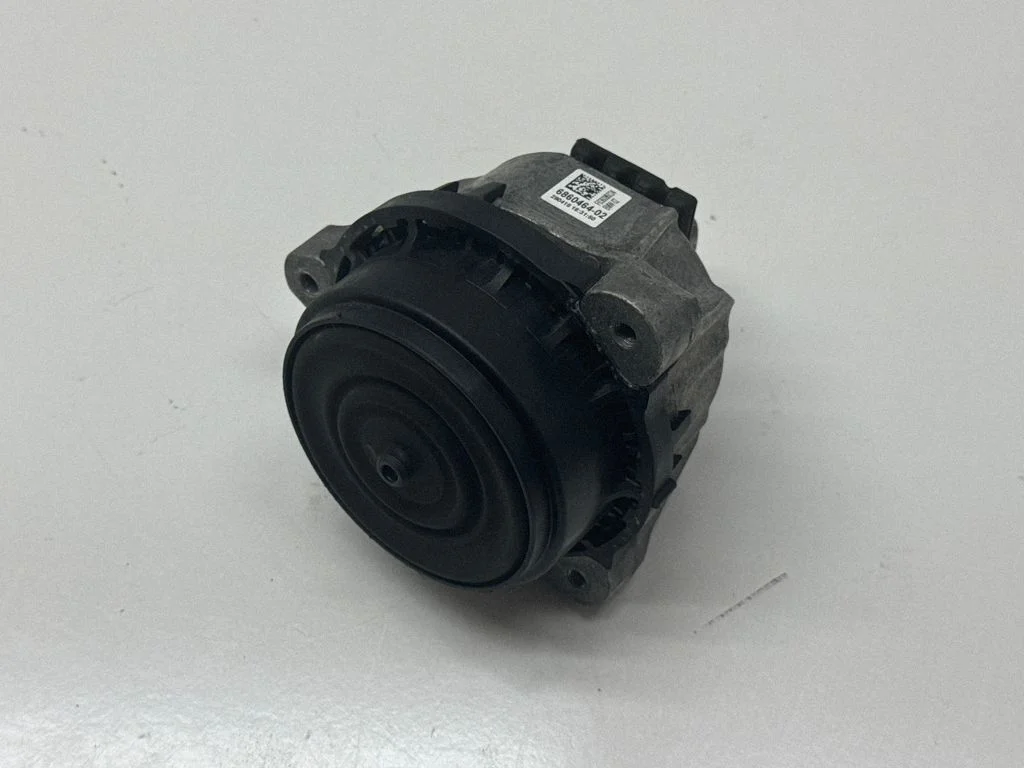 Engine mount bracket 6860464