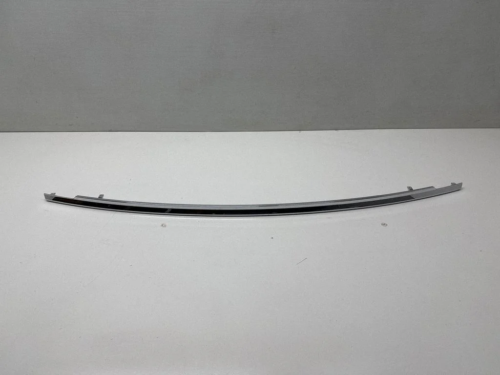 Tailgate trim 7376778