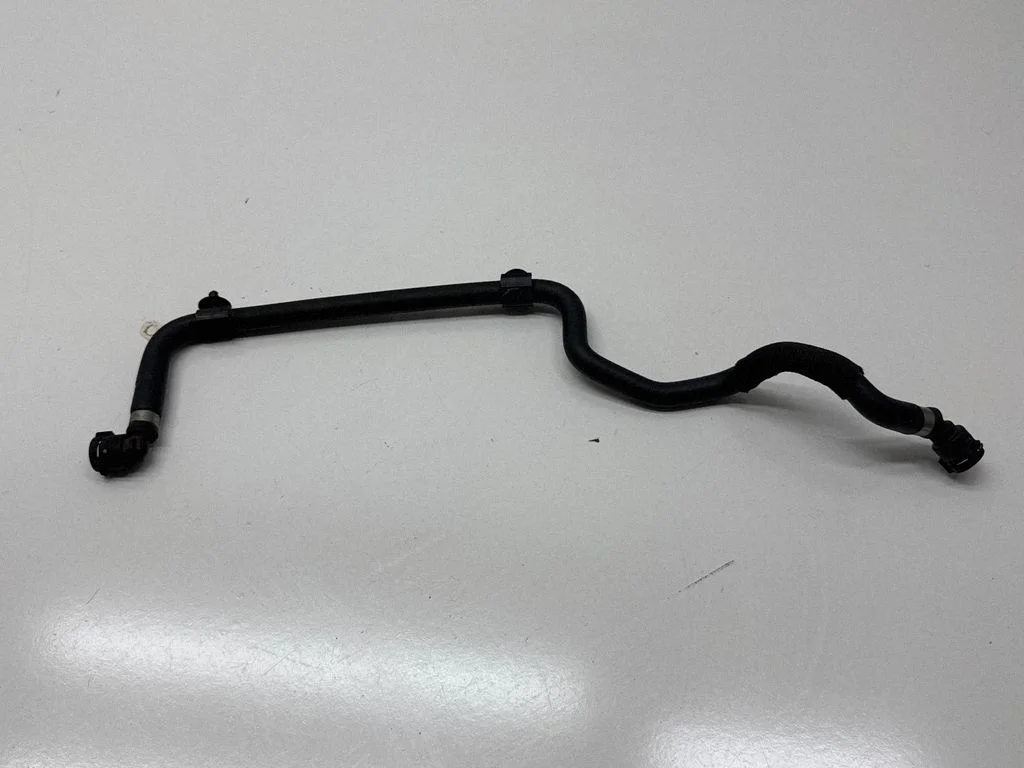 Engine coolant pipe/hose 7584819