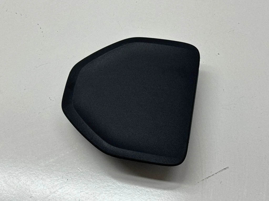 Hazard Warning Triangle Mounting Bracket – BMW 7 Series G11 G12 (2015-2022)