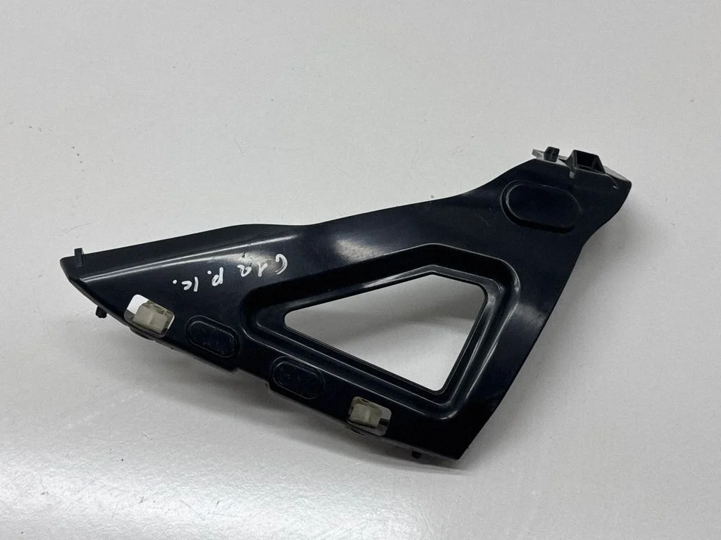 Front bumper mounting bracket 7357201
