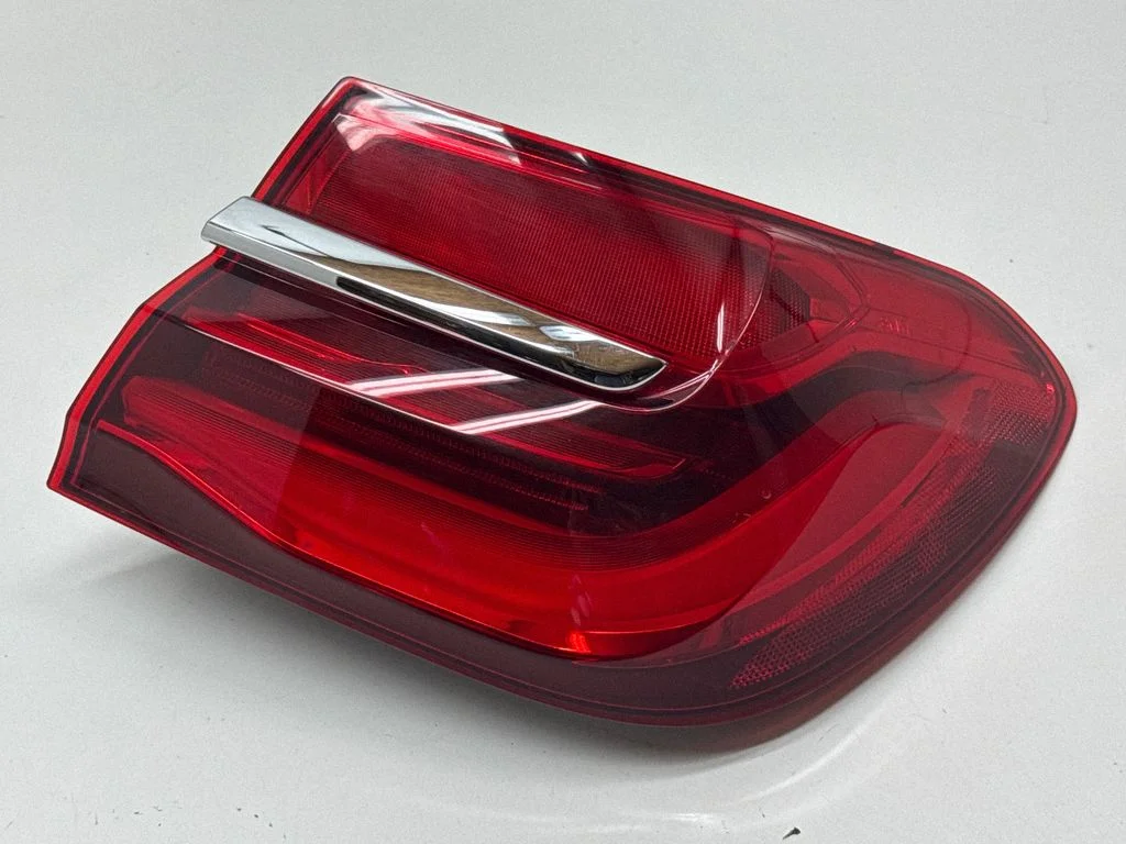 Rear/tail lights 7342966