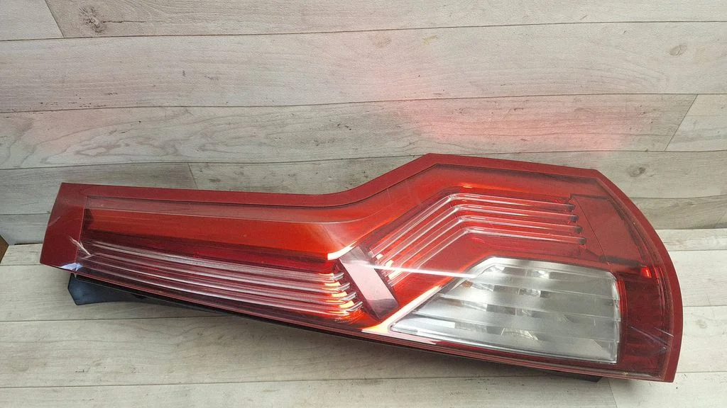 Rear/tail lights 00946602