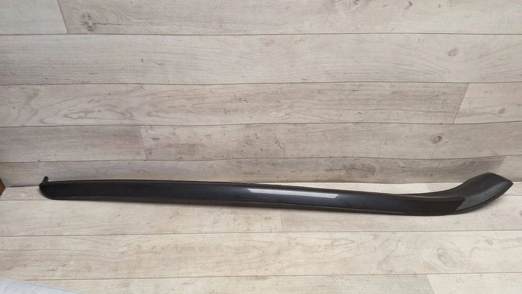Windshield trim 70540YX7