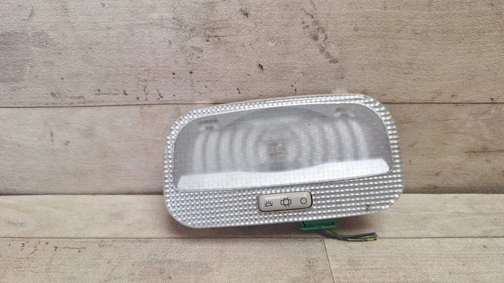 Rear seat light – Citroen C4 Grand Picasso (2007-2013)