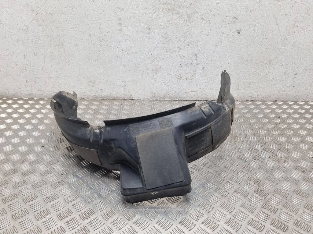 Front wheel arch liner splash guards 7M3809957C