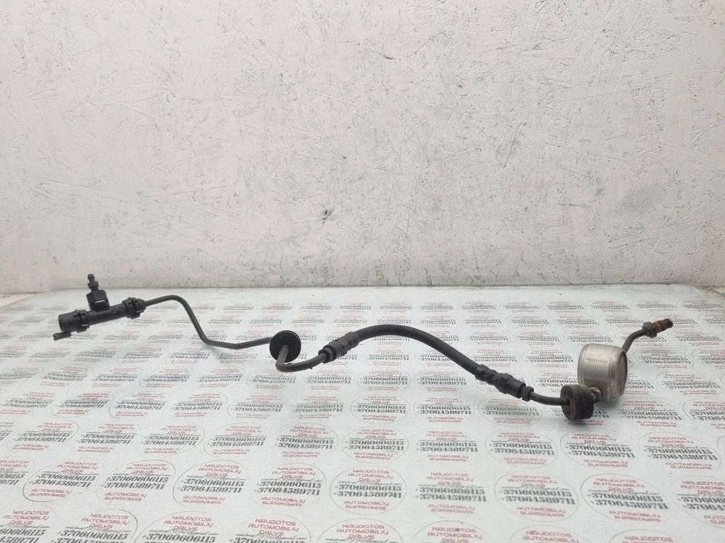 Clutch pipe/line