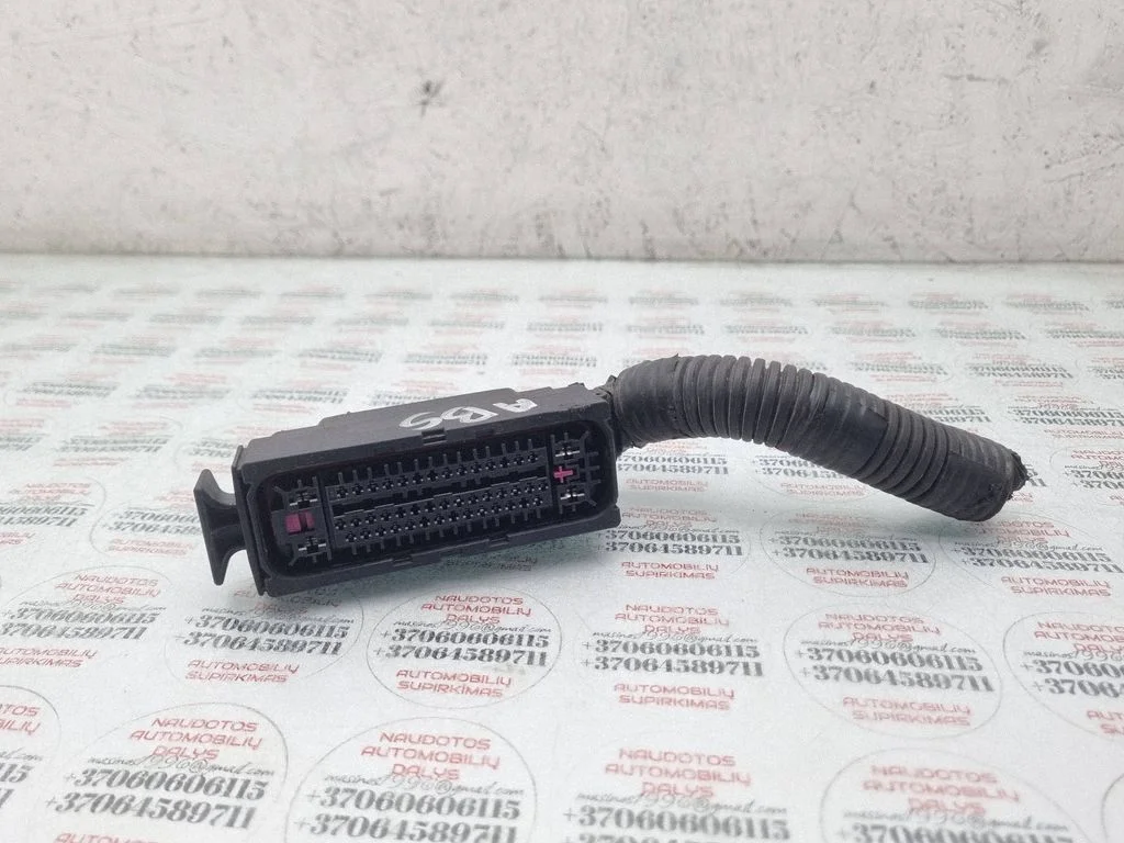 ABS module connector plug