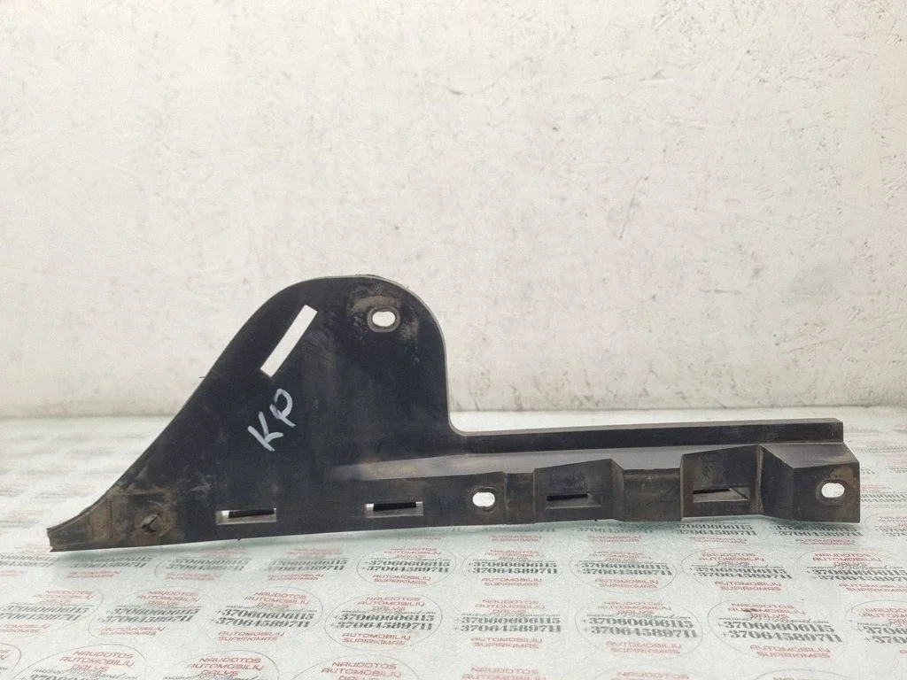 Rear bumper mounting bracket 7M3807393