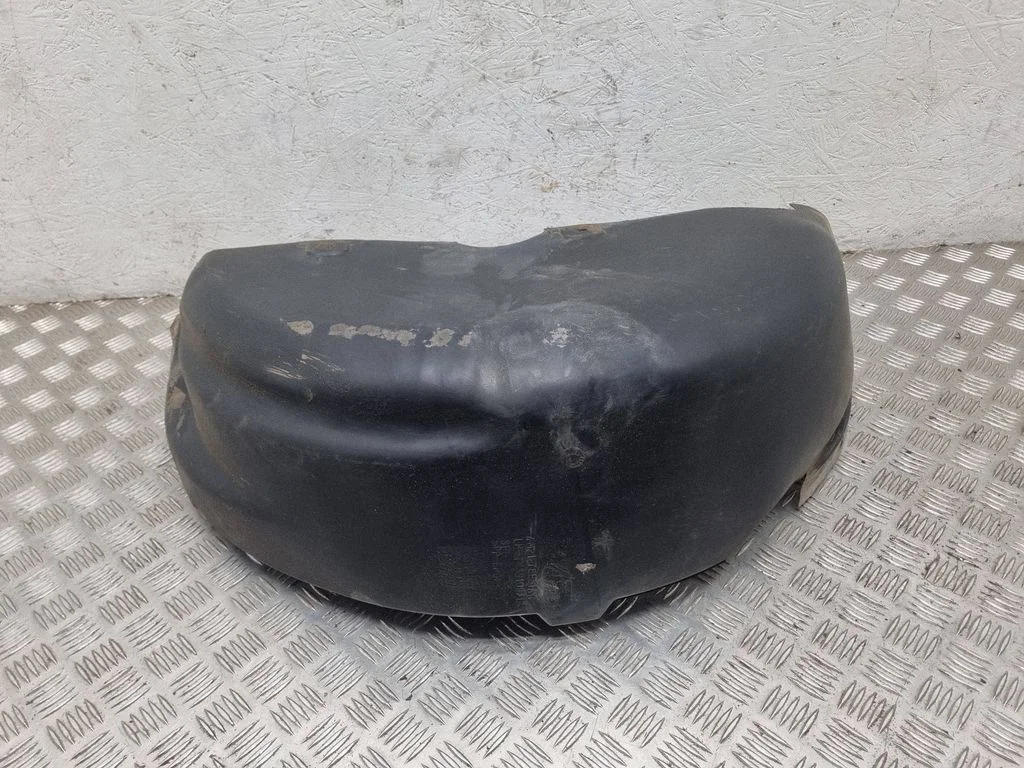 Rear arch fender liner splash guards 7M3810971B