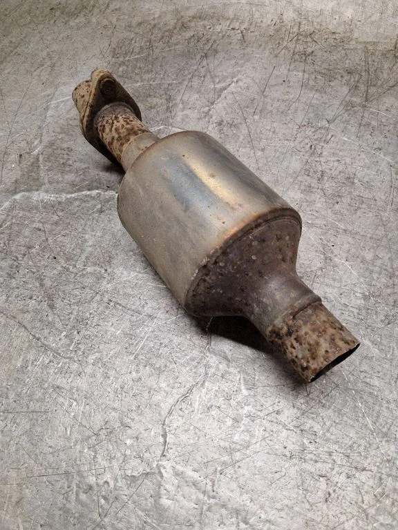 Katalüsaator/ FAP/DPF tahkete osakeste filter – Ford Focus (2010-2017)