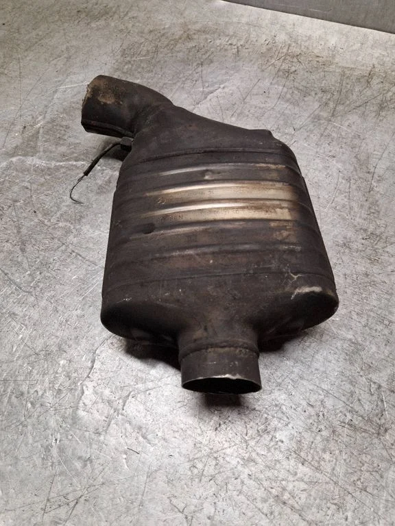 Katalüsaator/ FAP/DPF tahkete osakeste filter – Mercedes-Benz C-klass W205 (2014-2021)