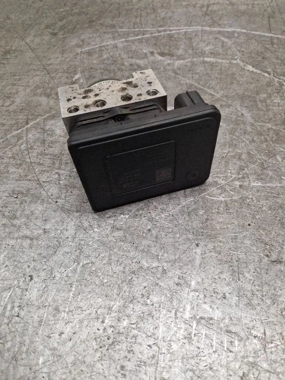 ABS block – Mazda CX-5 (2012-2017)