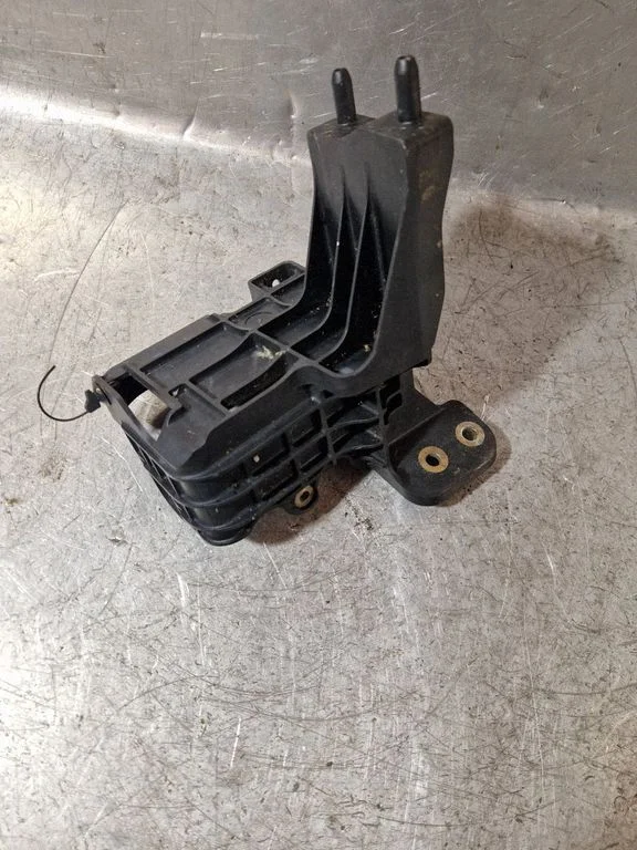 ABS pump bracket – Opel Zafira C (2011-2019)