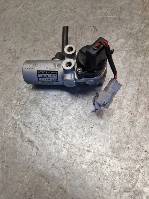 Master brake cylinder 13811010510