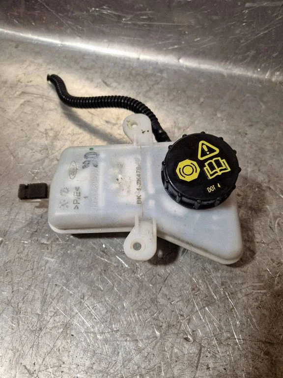 Brake fluid reservoir – Ford Transit Custom (2013-2023)