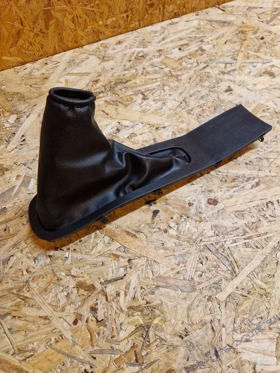 Handbrake trim – Dacia Spring (2021-)