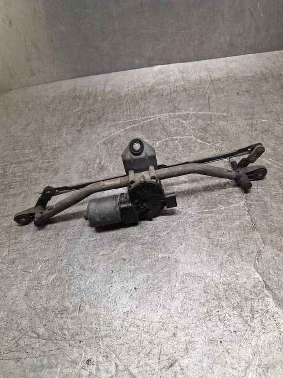 Front wiper linkage and motor 05116303