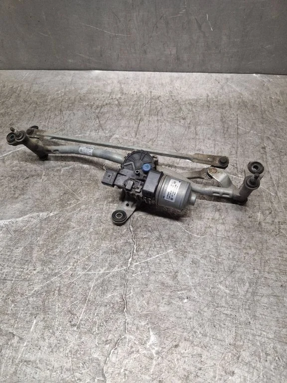 Front wiper linkage and motor – Volkswagen Jetta VI (2011-2018)