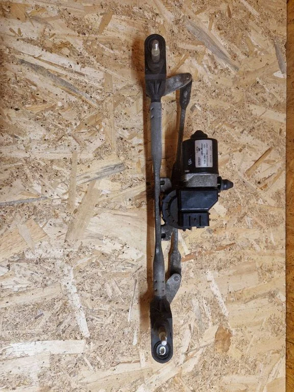 Front wiper linkage and motor MS1592008650