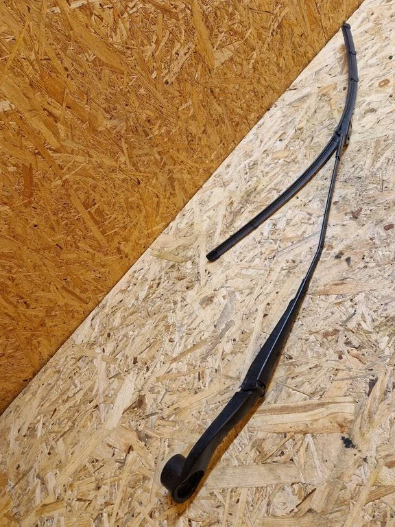 Front wiper blade arm – Ford E-Transit (2020-)