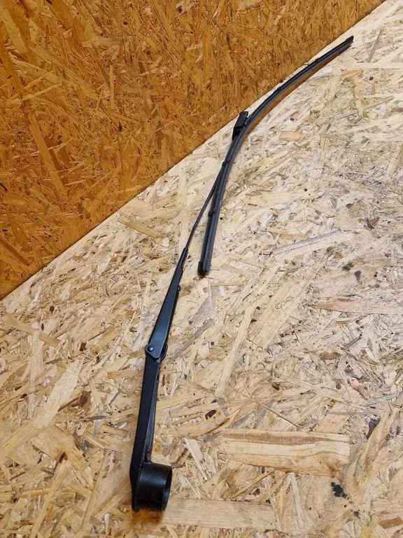 Front wiper blade arm – Ford E-Transit (2020-)