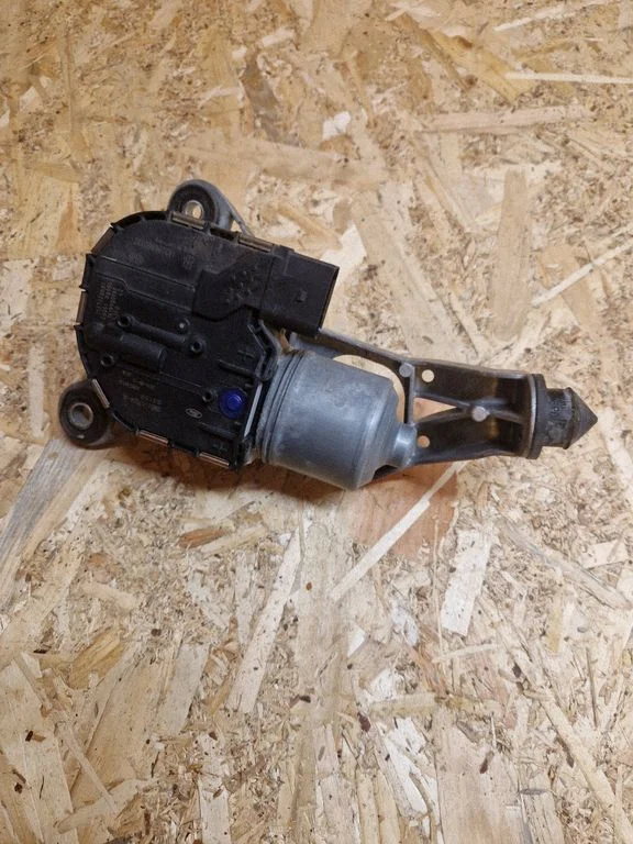 Wiper motor – Ford Focus (2010-2017)