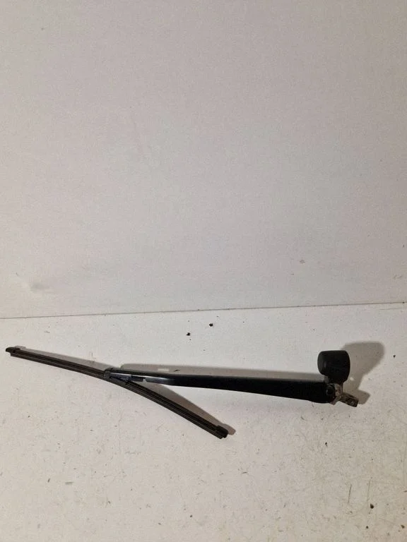 Rear wiper blade arm – BMW X1 E84 (2009-2015)