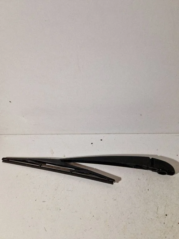 Rear wiper blade arm – Toyota C-HR I (2016-2023)