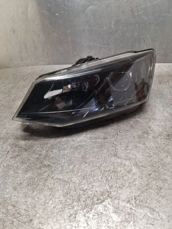 Reflektor – Skoda Fabia Mk3 (NJ) (2015-2021)