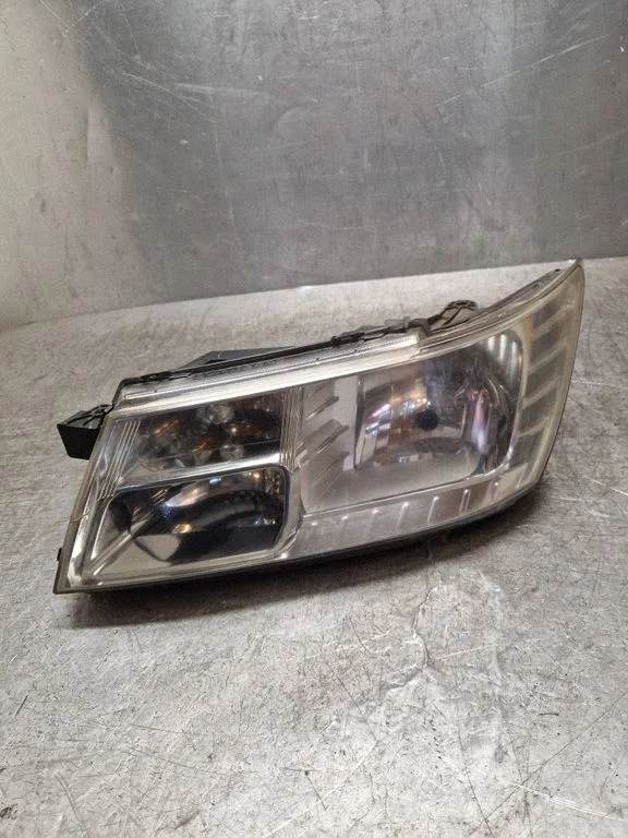 Headlight/headlamp 05067789AA