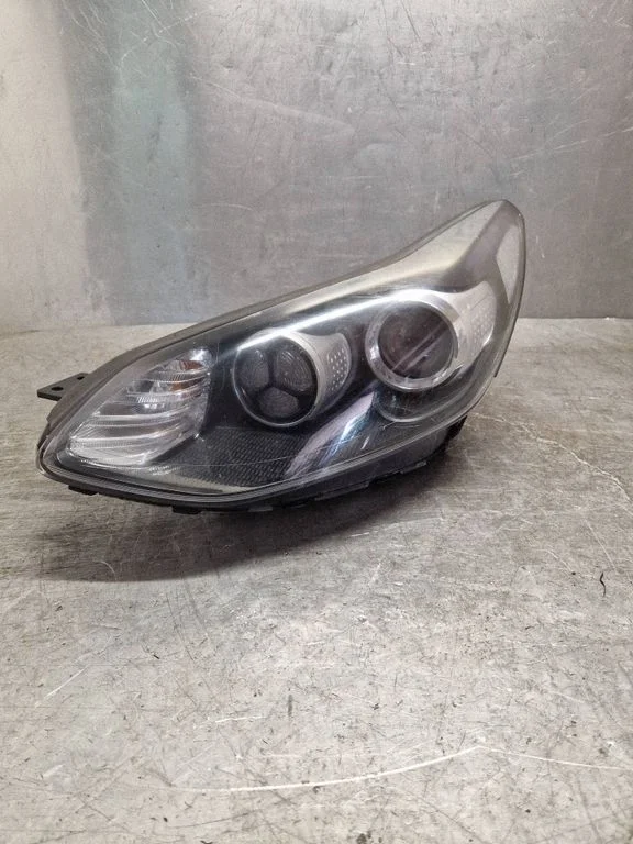 Headlight/headlamp E426355