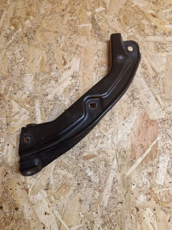 Headlight/headlamp mounting bracket 6V0805931