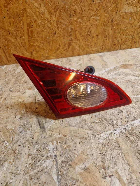 Tailgate rear/tail lights – Nissan Murano Z51 (2009-2016)